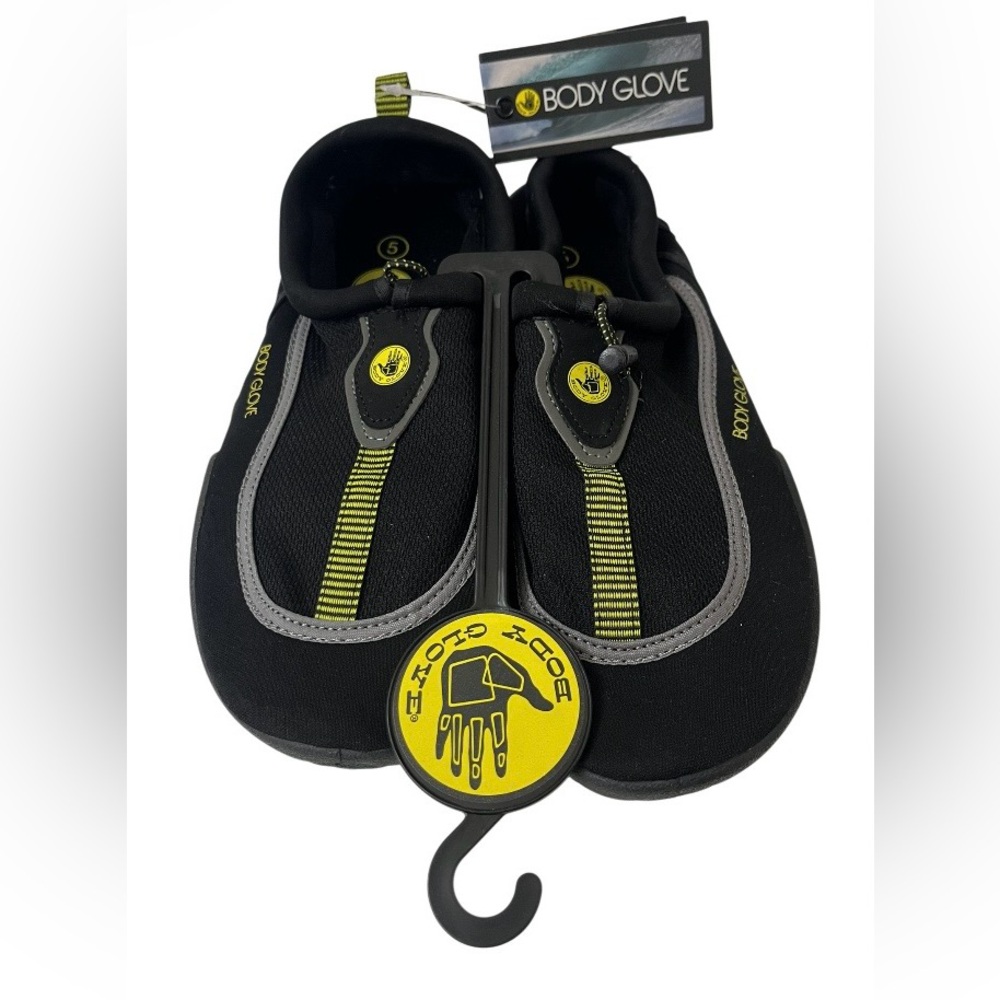 NEW Body Glove Riptide III Water Shoes- Boys Size 5